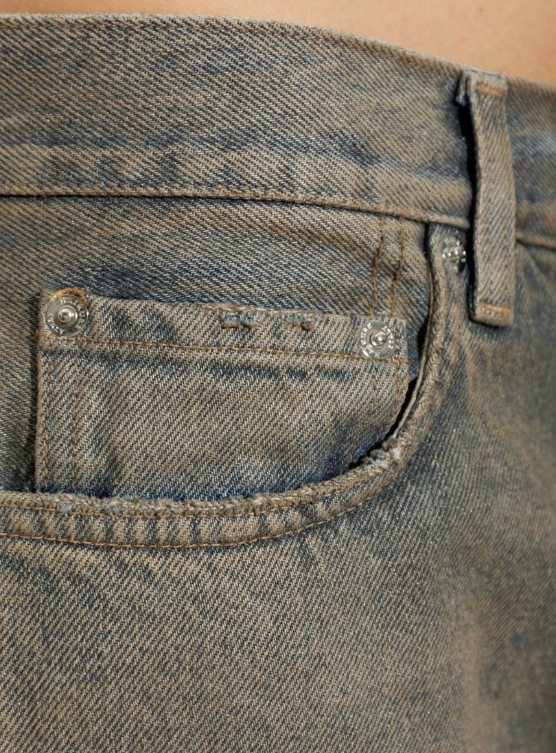 Haikure BLAKE Jeans for men in Ziggy Blue with a straight-leg fit, faded finish and classic five-pocket design. Made in Italy.