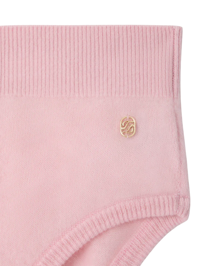 Cloudy Pink brushed cashmere shorts by From Future, made from 100% GCS-certified cashmere with short fit and gold logo for luxurious comfort.