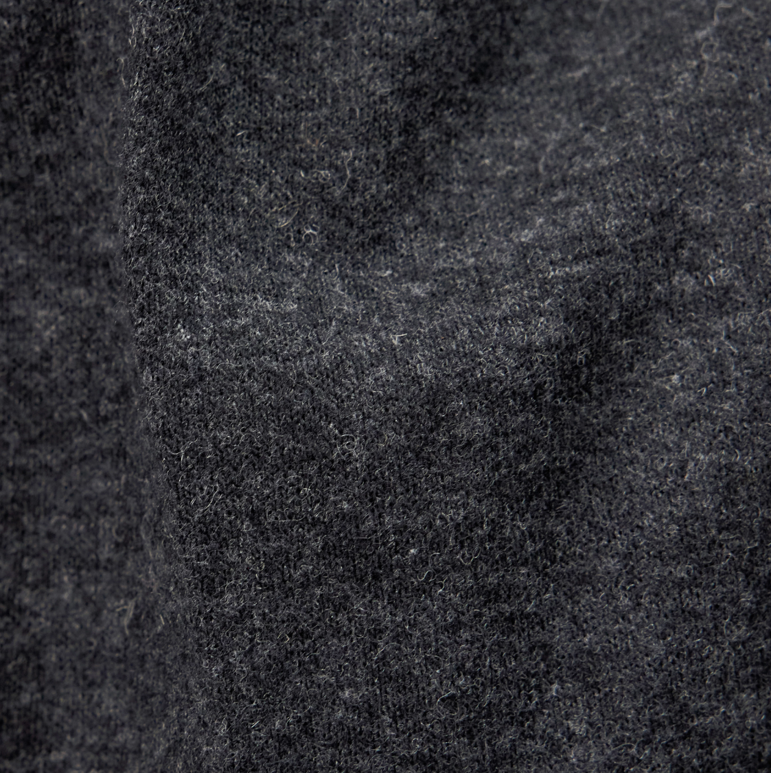 Drykorn ELIDE Trousers for women in Jet Black with a high waist, pleated O-shape and soft brushed wool-blend jersey.