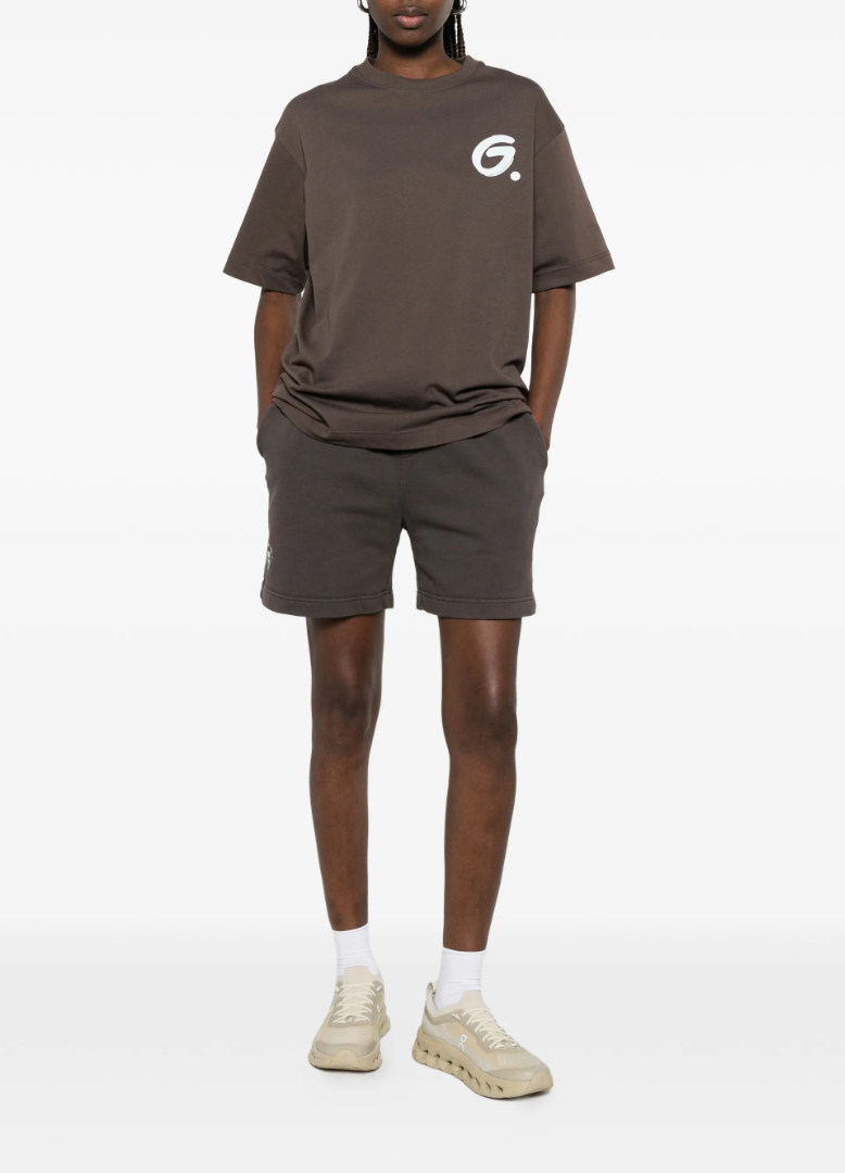 GEORGE. STUDIOS ORIGIN Heavyweight Unisex T-Shirt in colour chocolate