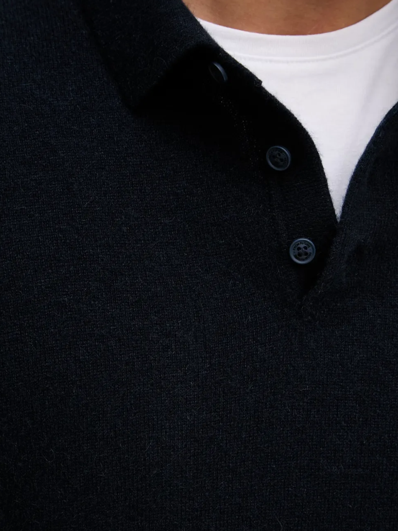 FROM FUTURE Cashmere Polo Sweater for men in Navy, crafted from 100% GCS®-certified cashmere with a buttoned polo collar and regular fit.