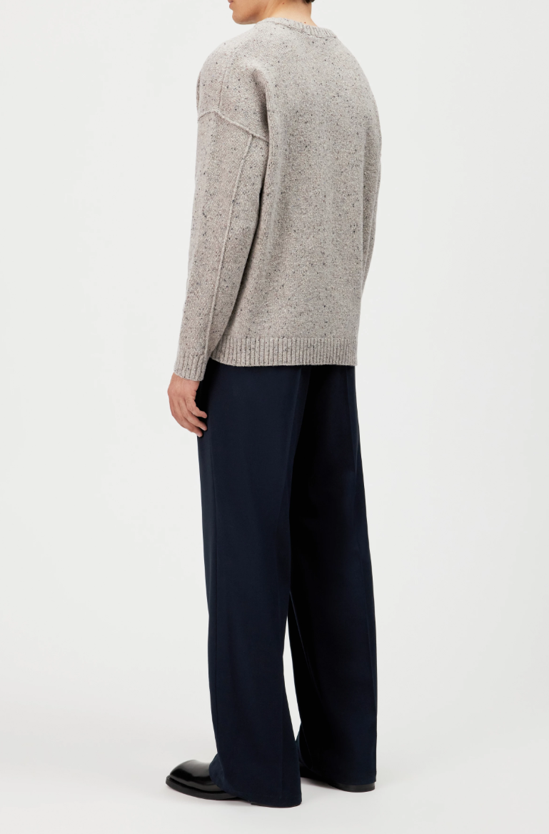 Drykorn NEELIO Knit Sweater for men in Beige with a relaxed fit and distinctive speckled tweed texture.