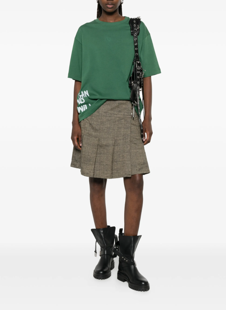 GEORGE. STUDIOS OUTLAW Heavyweight Unisex T-Shirt in colour green