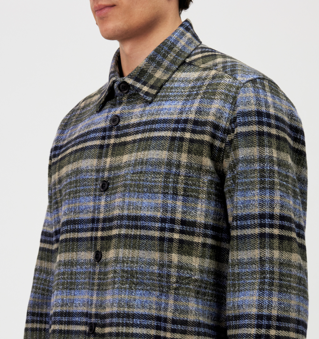 Drykorn DIEGGO overshirt in ivy green check cotton twill with relaxed fit and chest pocket.