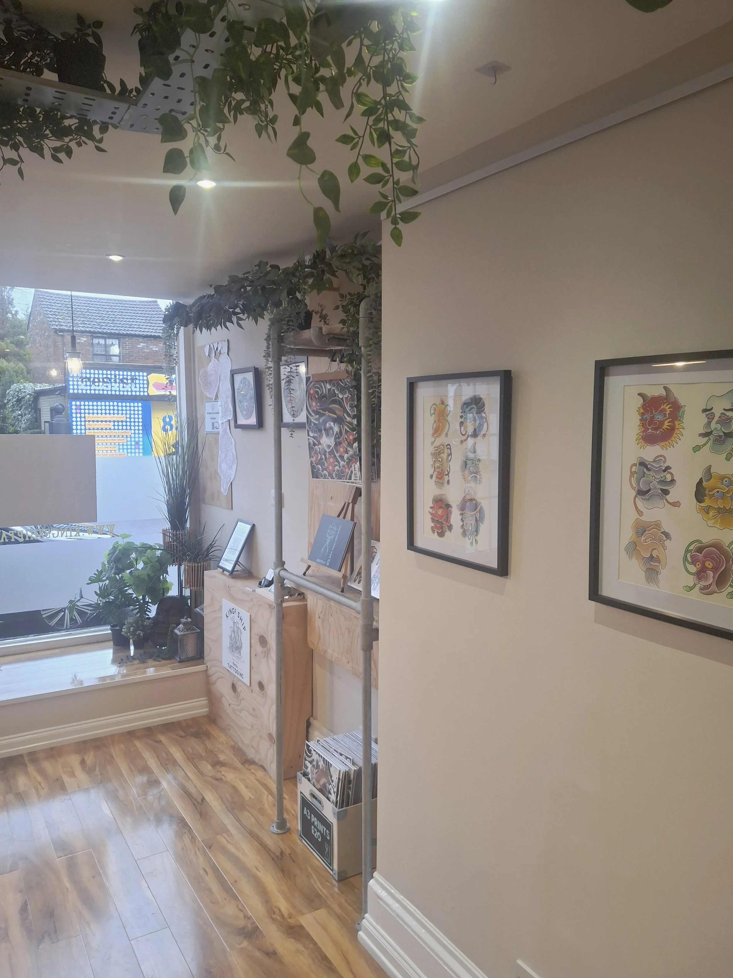 Established in 2014
Independent studio
Bright, welcoming environment
Custom tattooing
Private consultations
Experienced artists
High hygiene standards
Easy parking nearby
Southsea location
Appointment process
FAQs
