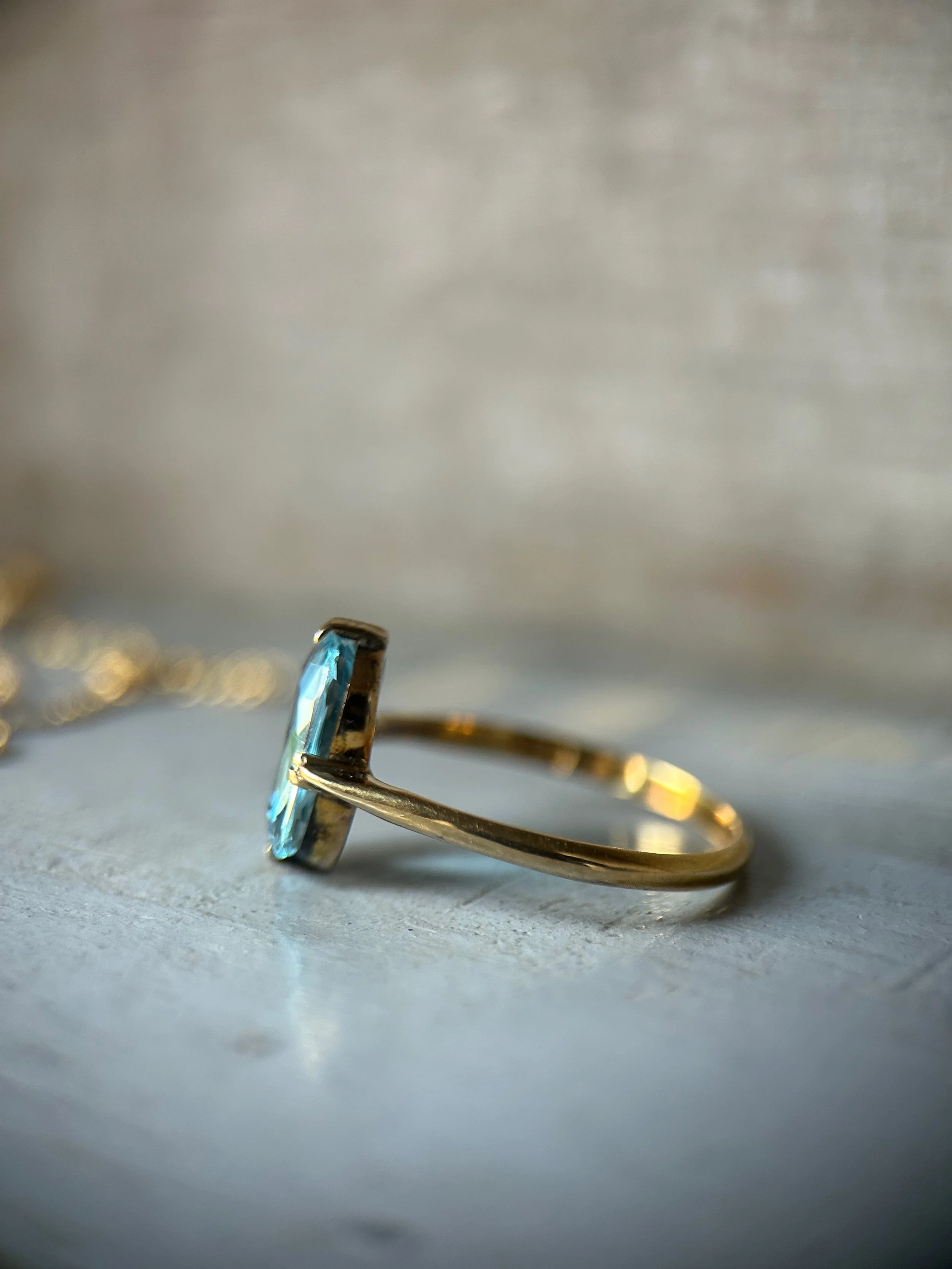 Vintage 14ct Gold Aquamarine Ring