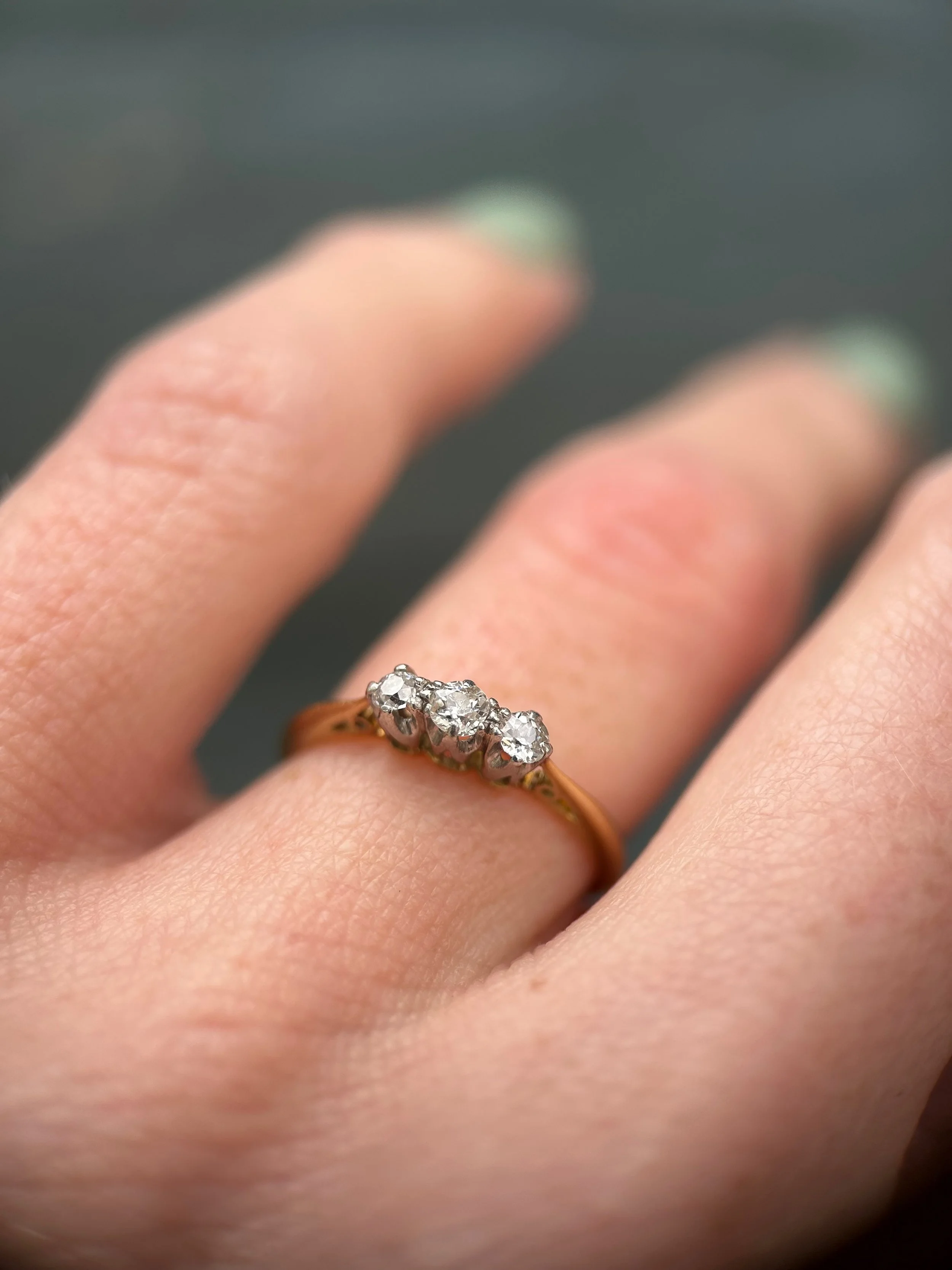 Antique 18ct Gold Diamond Trilogy Ring
