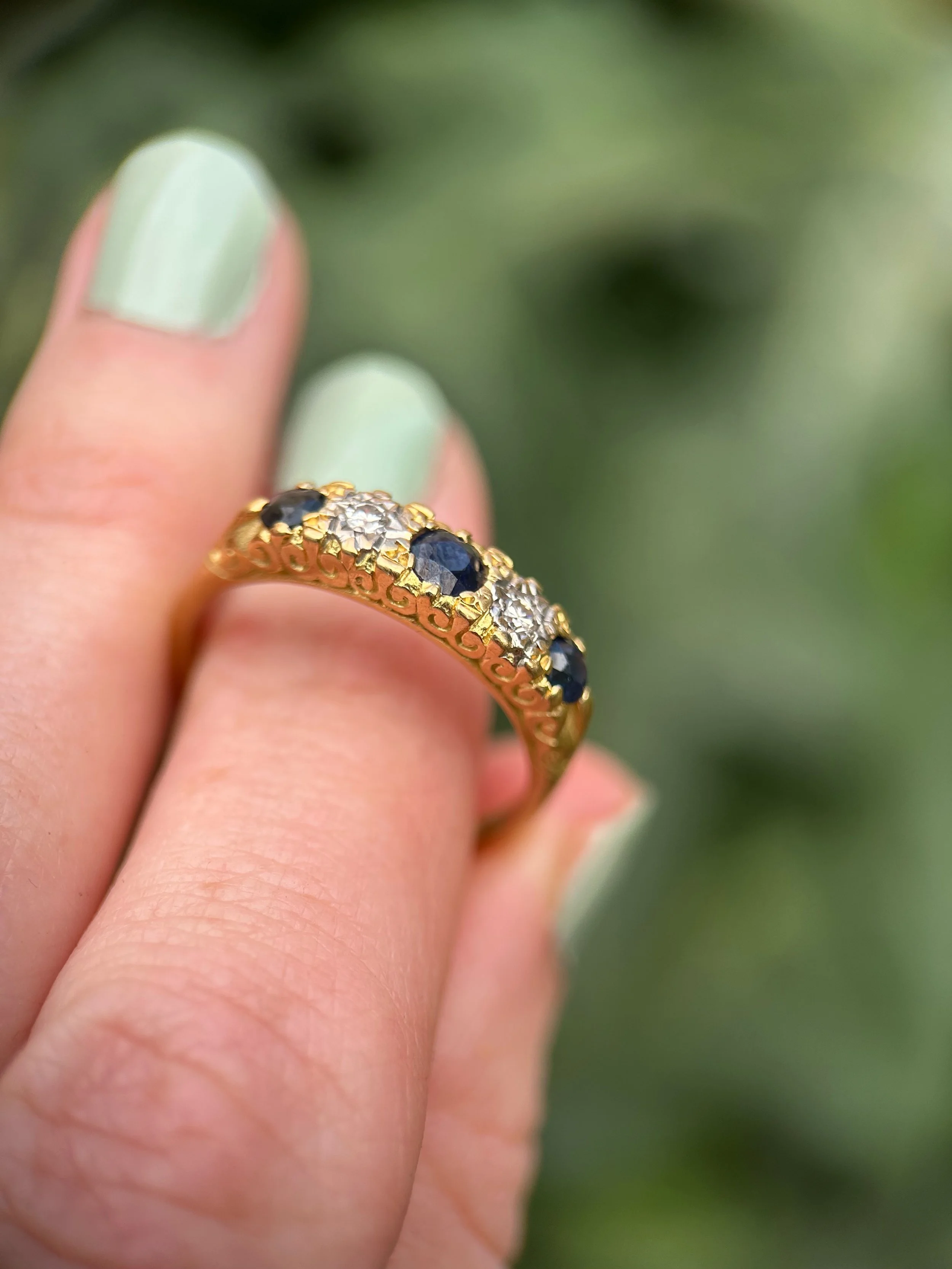 Vintage 18ct Gold Sapphire Ring