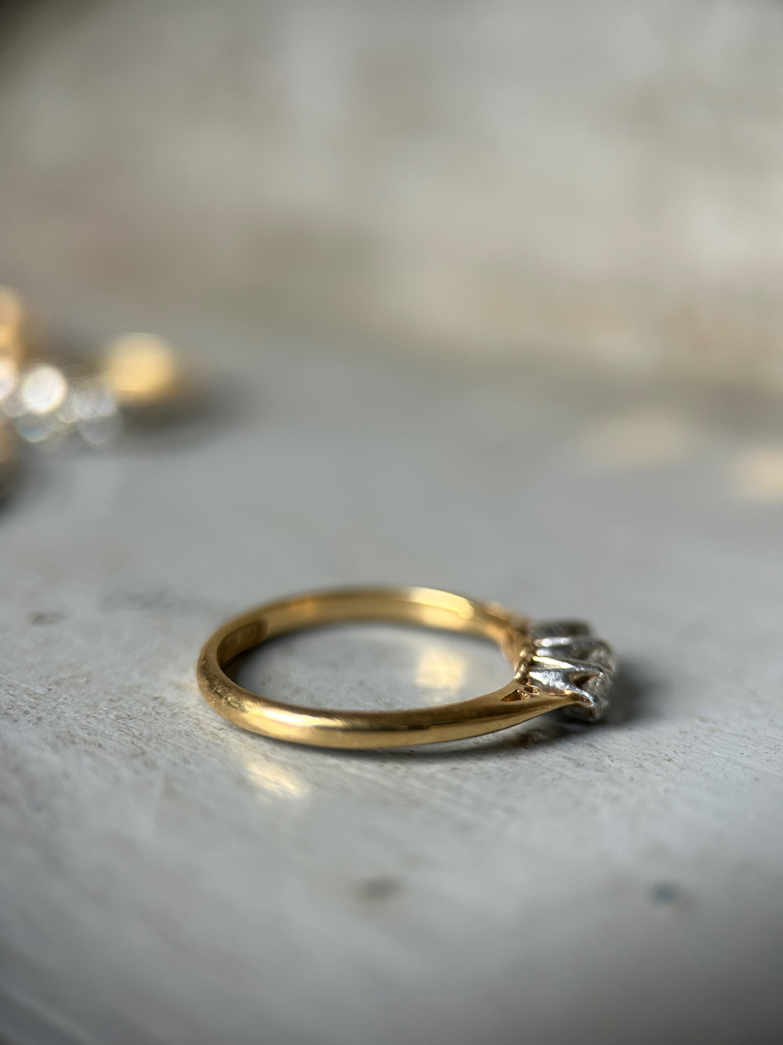 Antique 18ct Gold Diamond Trilogy Ring
