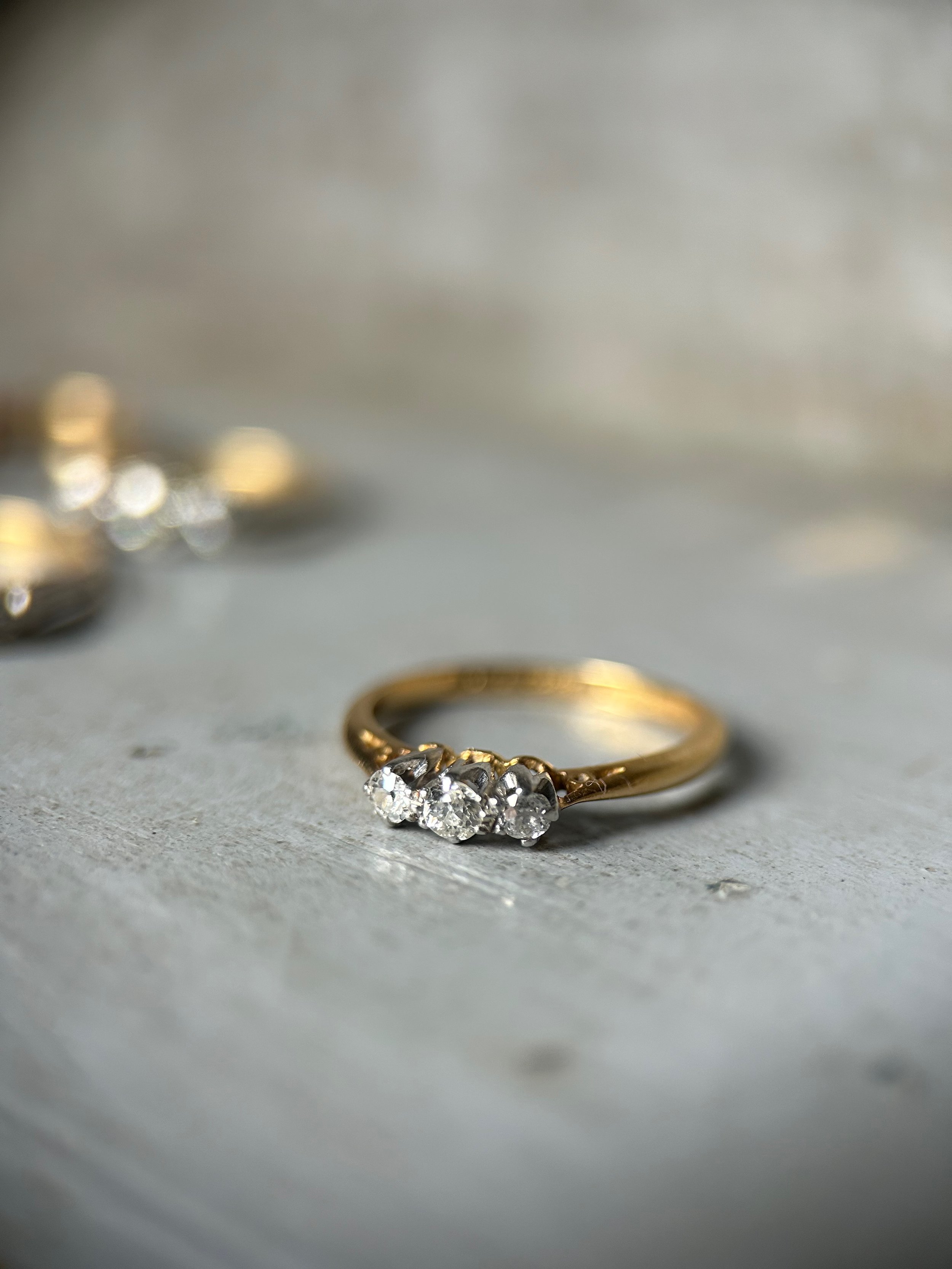 Antique 18ct Gold Diamond Trilogy Ring