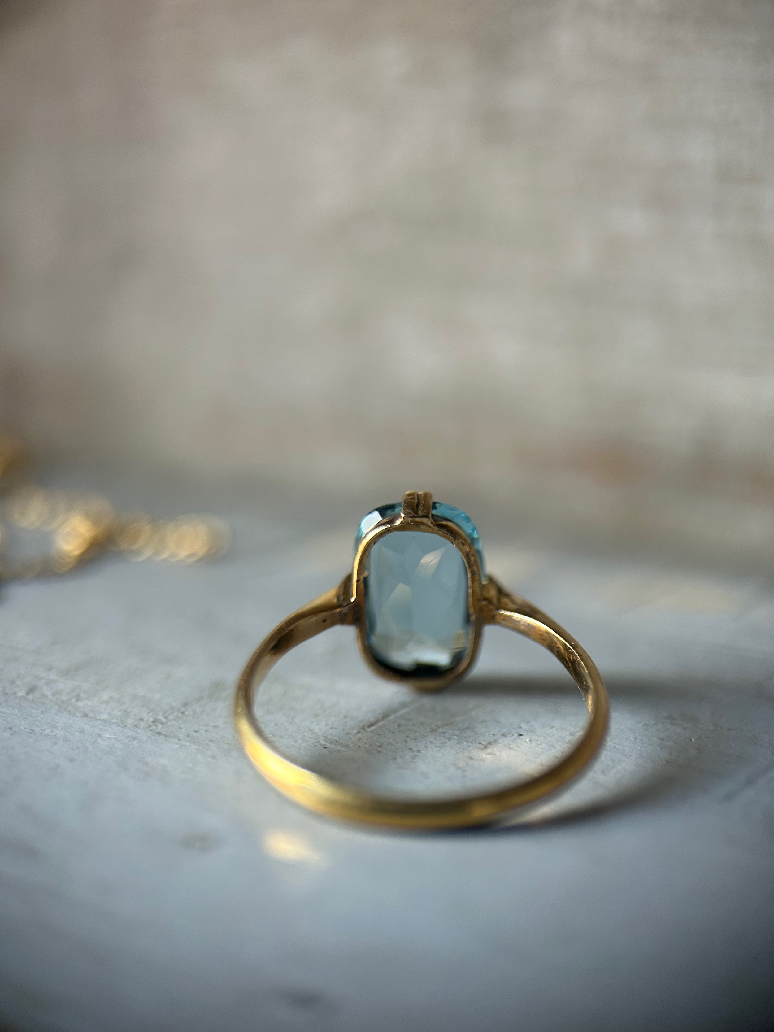Vintage 14ct Gold Aquamarine Ring