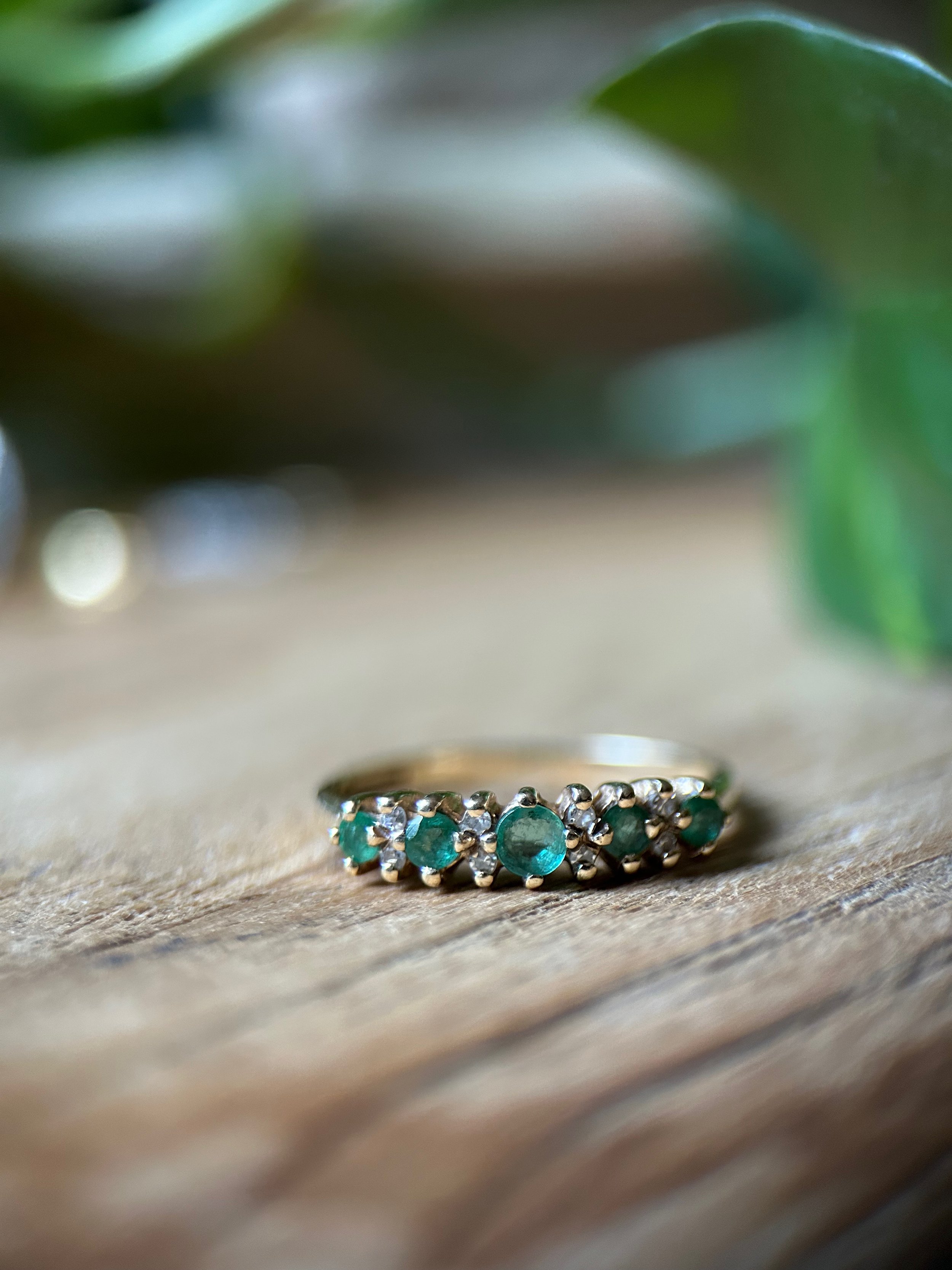 Vintage 9ct Gold Emerald & Diamond Half Eternity