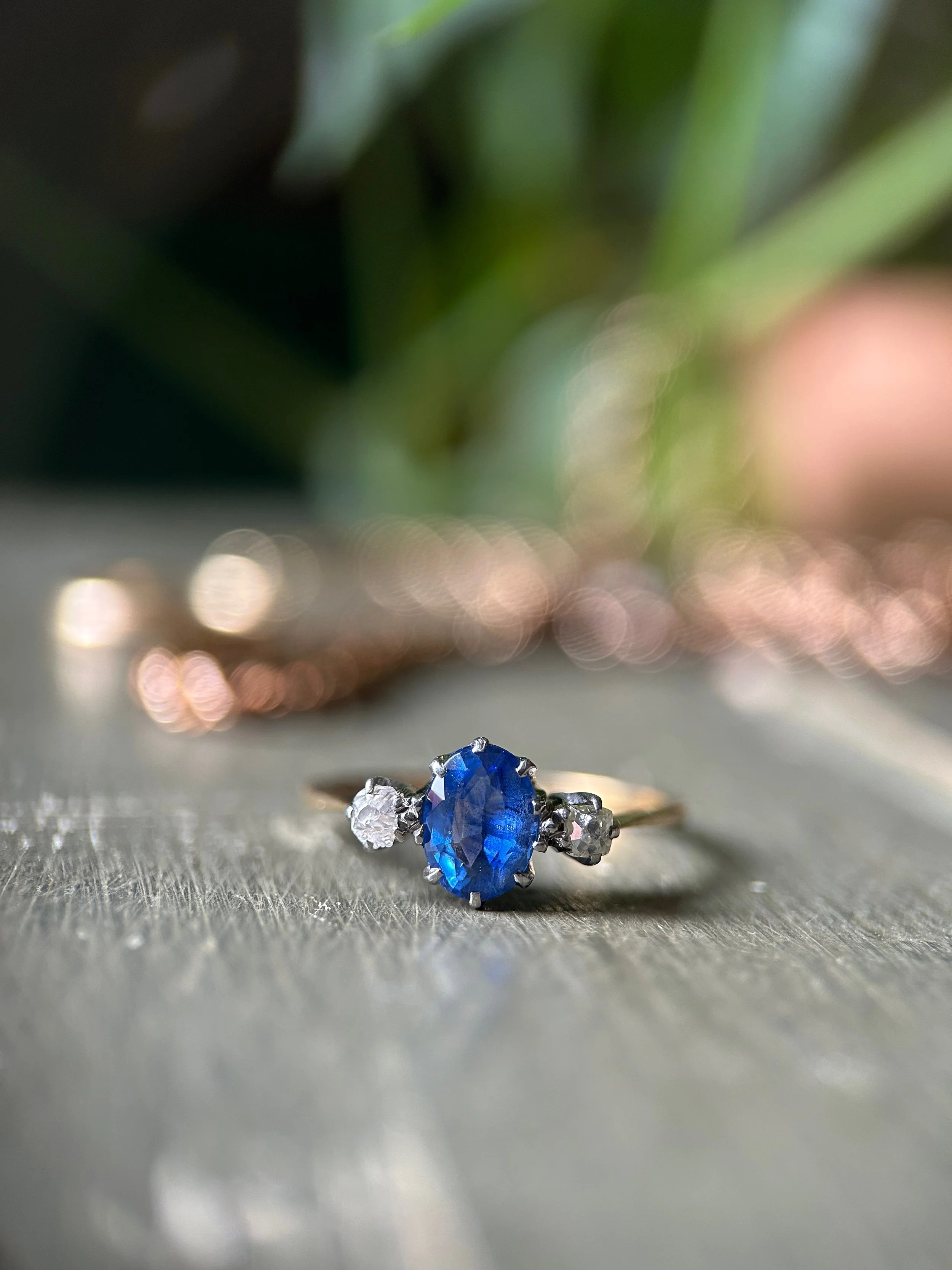 Antique 18ct Gold Sapphire & Diamond Ring