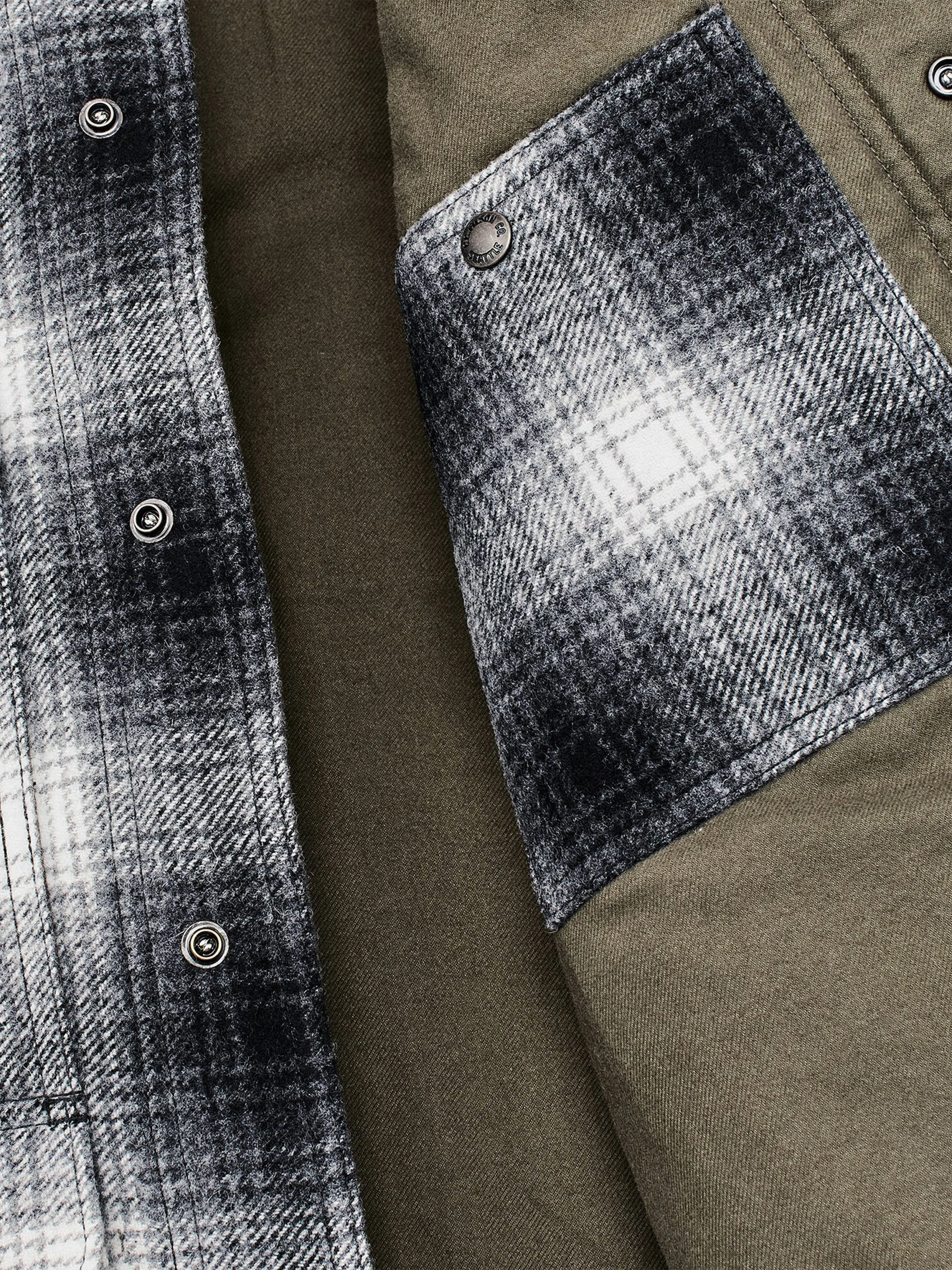 Filson-SPOKANE -INSULATED-CRUISER-Charcoal-Ombre-5 copia.jpg