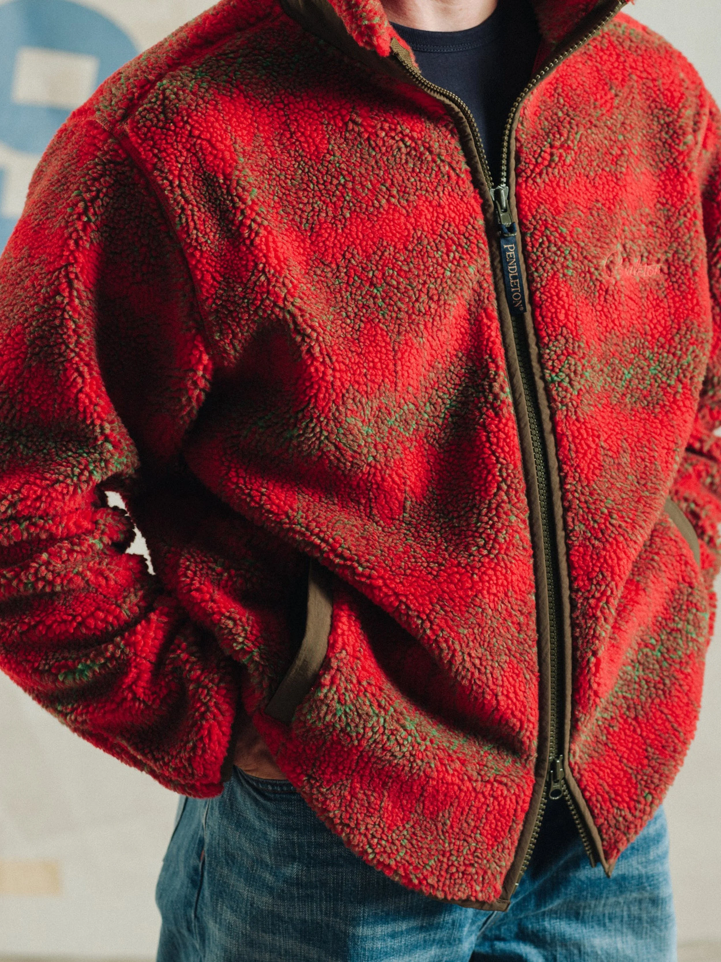 Pendleton-Jacquard-Sherpa-Fleece-Jacket -Skywalkers-Red_05.jpg