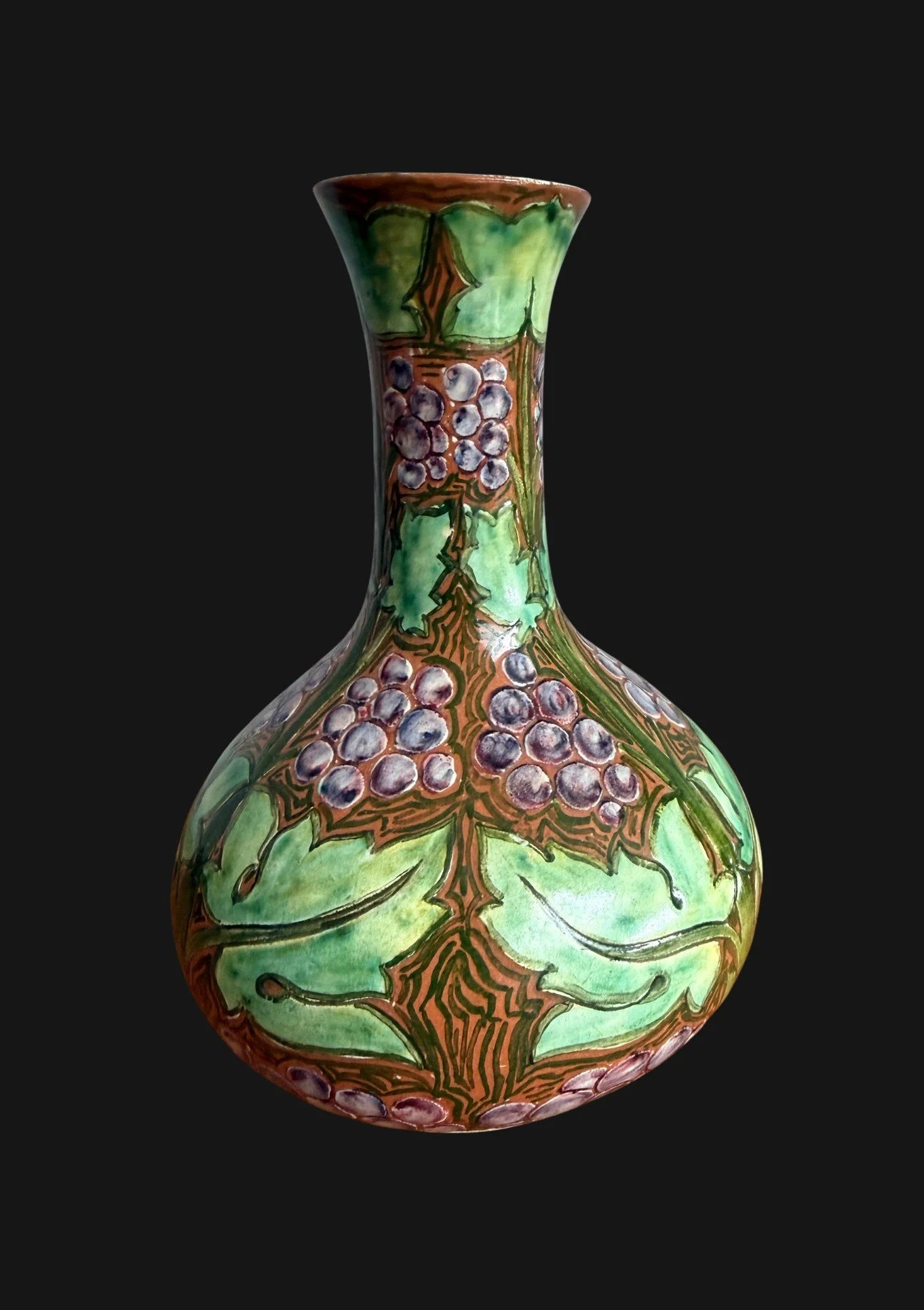 5660a Della Robbia Vase.jpg