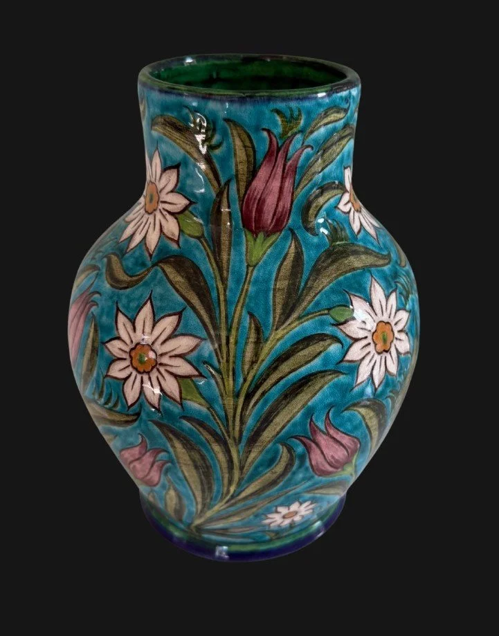 196a Bushey Heath Vase.jpg