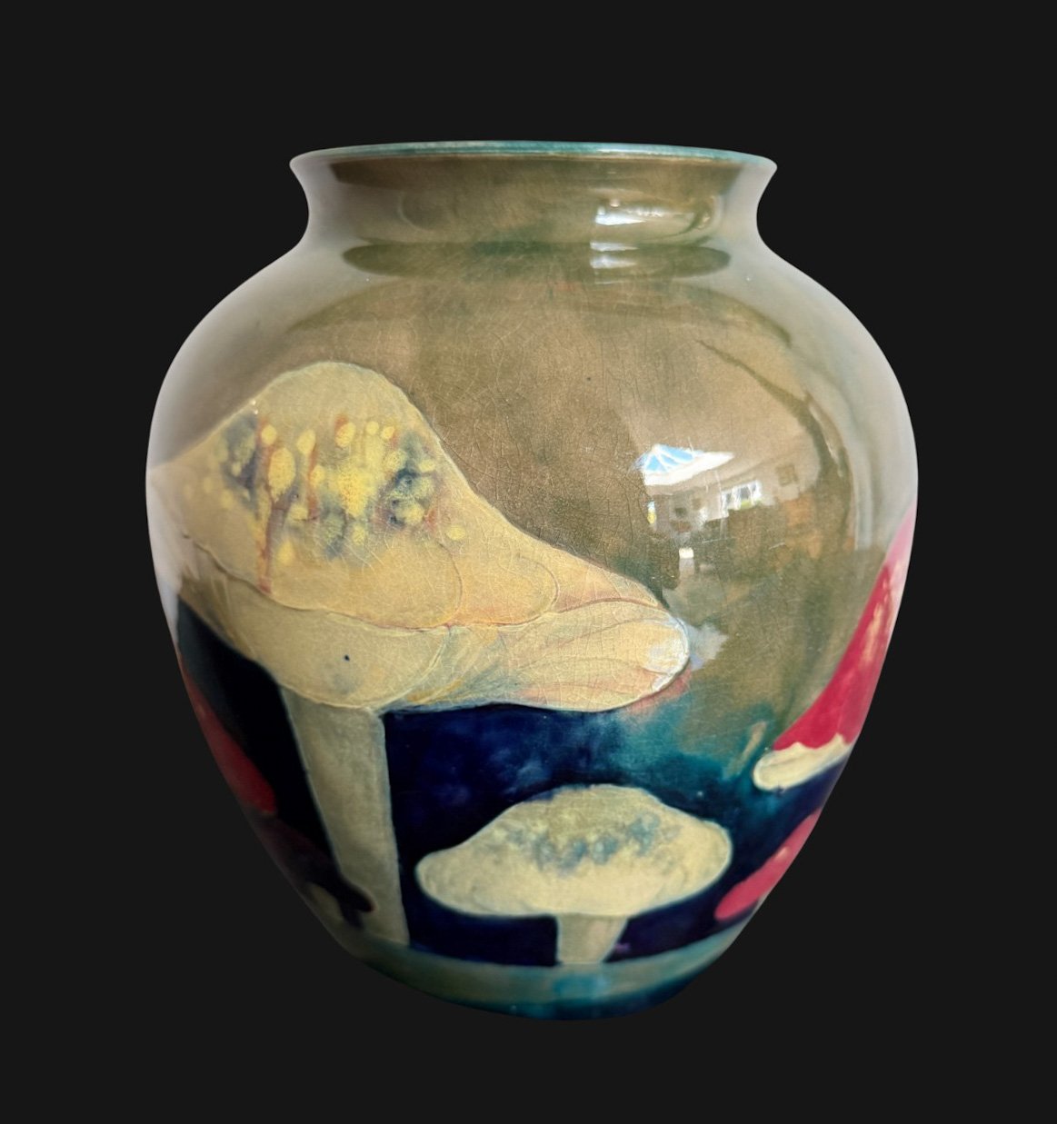 5653c William Moorcroft Claremont Vase.jpg