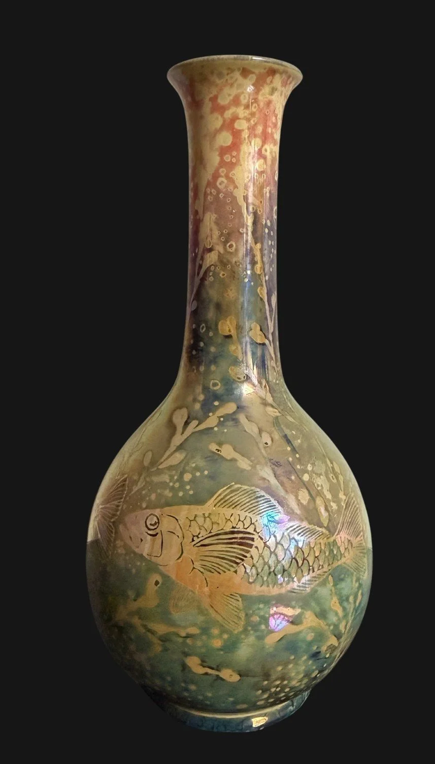 5647b Pilkington's Lustre Vase.jpg