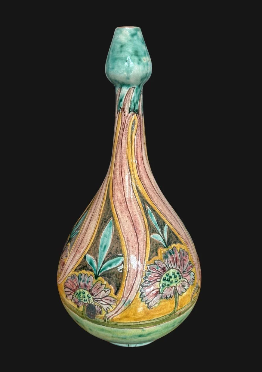 5673c Della Robbia Vase.jpg