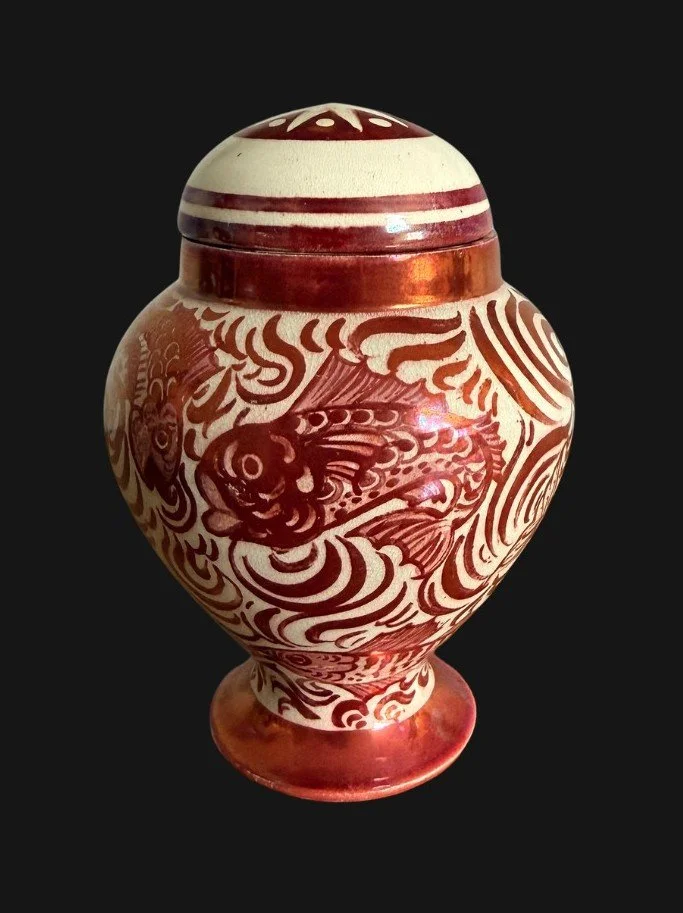 195 William De Morgan Lidded Jar.jpg