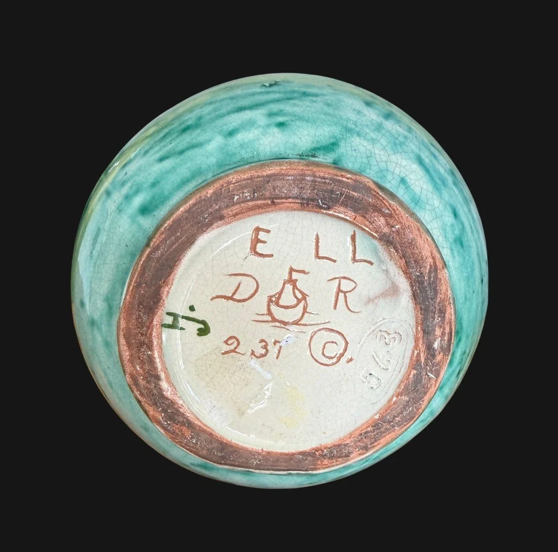 5673f Della Robbia Vase.jpg