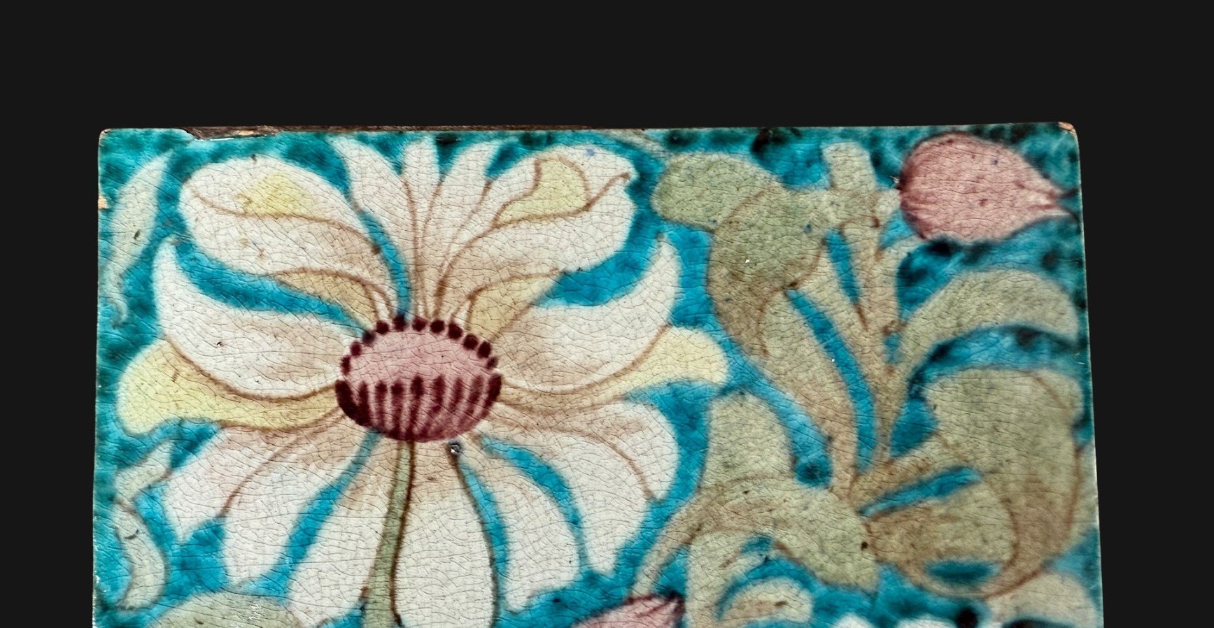 5613b William De Morgan Tile.jpg