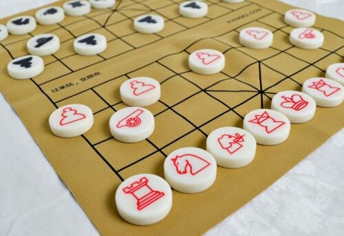 Conjunto de Xiangqi de xadrez chinês dobrável em Angola