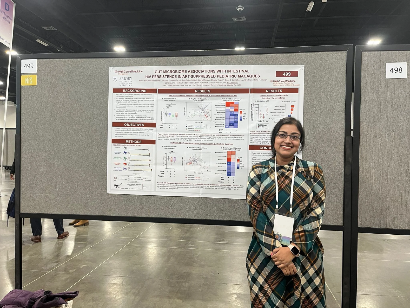 Ria sharing her poster at CROI 2024!