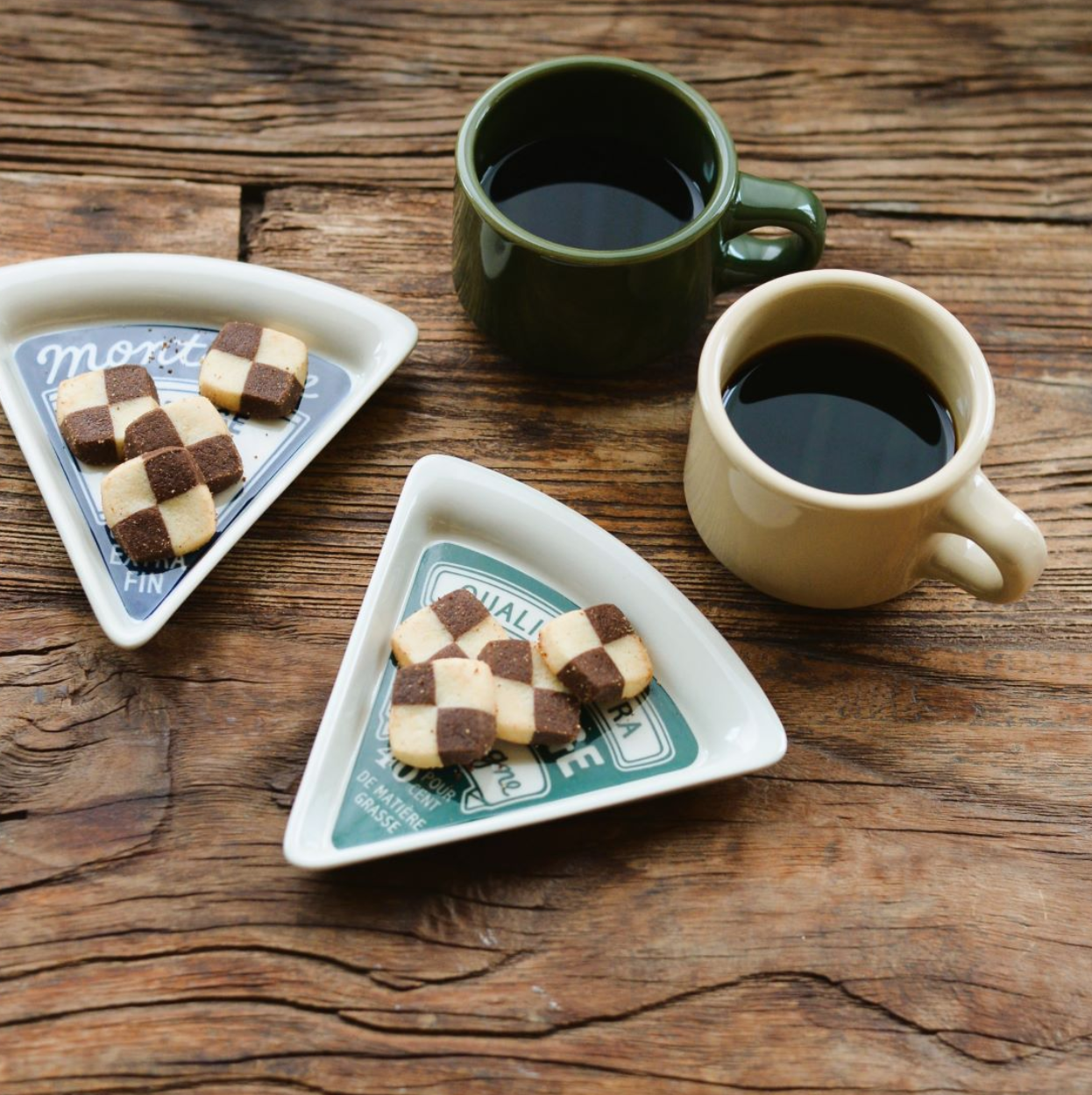 Marumitsu | Cheese Plate - Blue