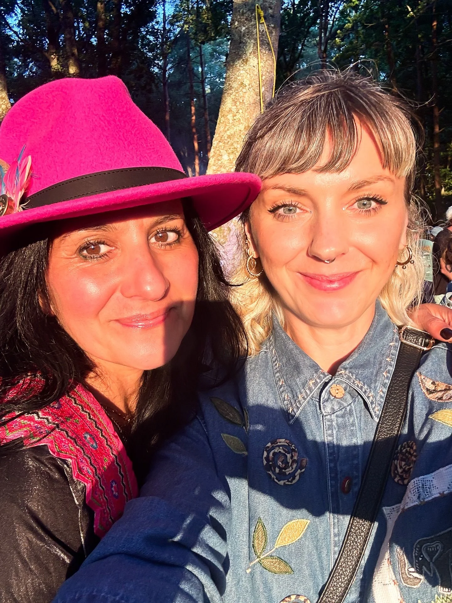 Feeling so grateful for the incredible experiences &amp; friendships that fill my life with joy. 💫

Here are a few snaps with some of my favourite humans &ndash; from magical moments in Ibiza to an unforgettable weekend at We Are Love Festival.

🎶 