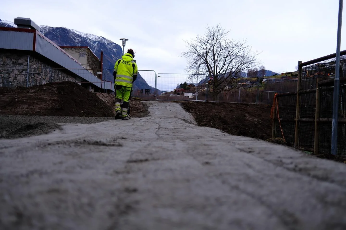Sesongens siste prosjekt, pumptrack og hopplinje i Aurland! 

#pumptrack #pumptrackbuilding #pumptracknorway #pumptracknation #pumptrackeurope #trailbuilding #rekkje #rekkjepumptrack