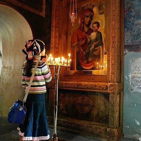 24/24 Georgien -  Signagi 

Mit dem Foto aus #geoegien verabschiede ich mich in die Winterferien. Es wurde 2012 im @natgeo gezeigt. 

Ich w&uuml;nsche Euch allen eine sch&ouml;ne Weihnachtszeit mit euren Familien. 

Wir sind dieses Jahr das erste Mal