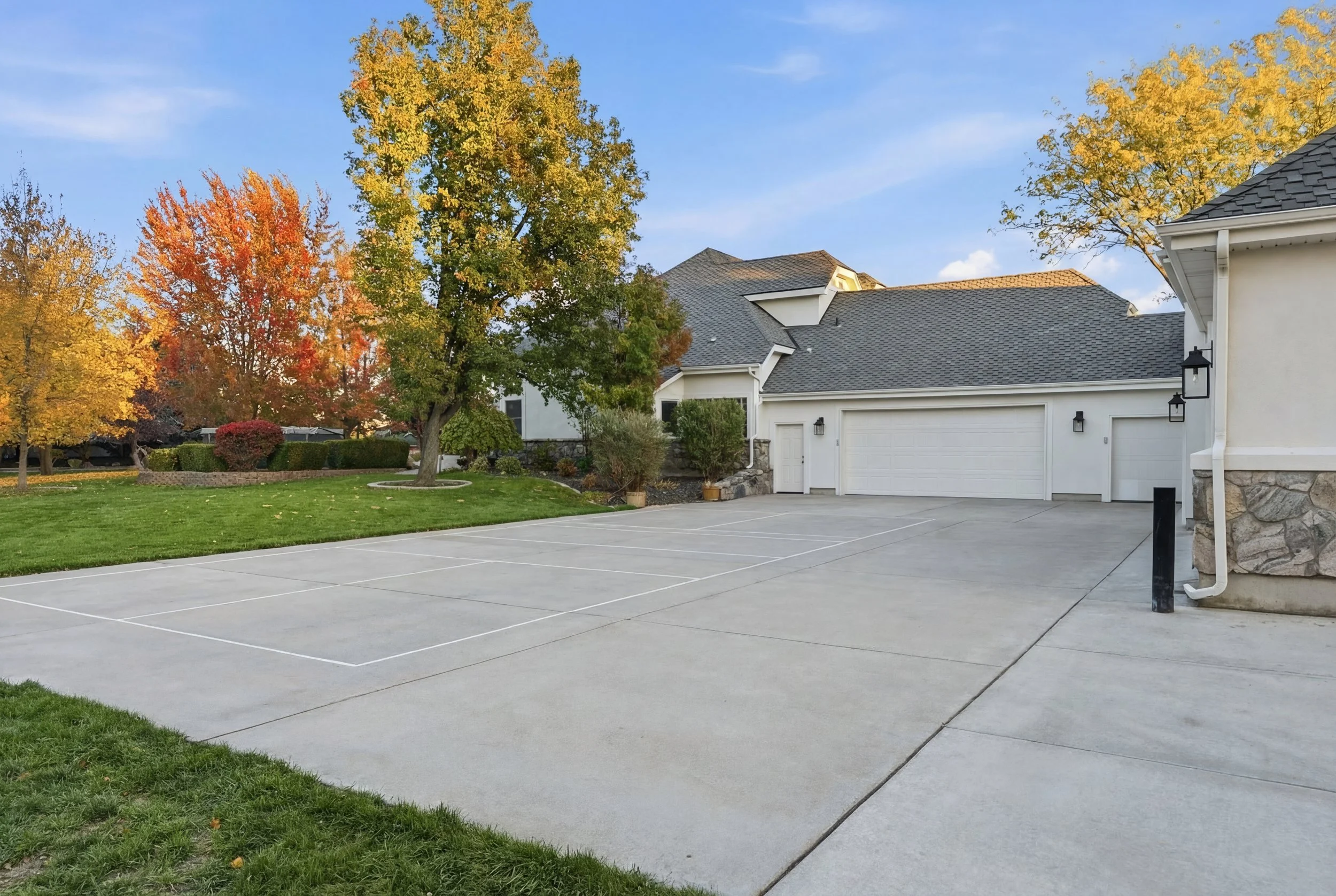 Jasmine Exterior-04.jpg