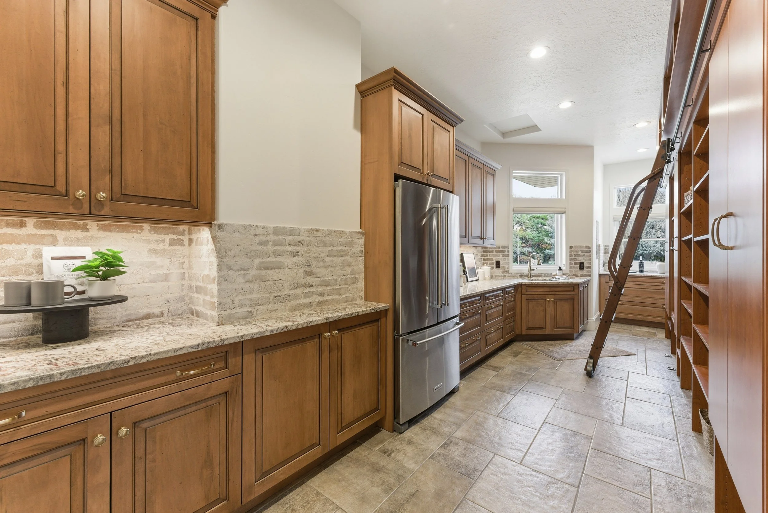 Jasmine Listing-18.jpg