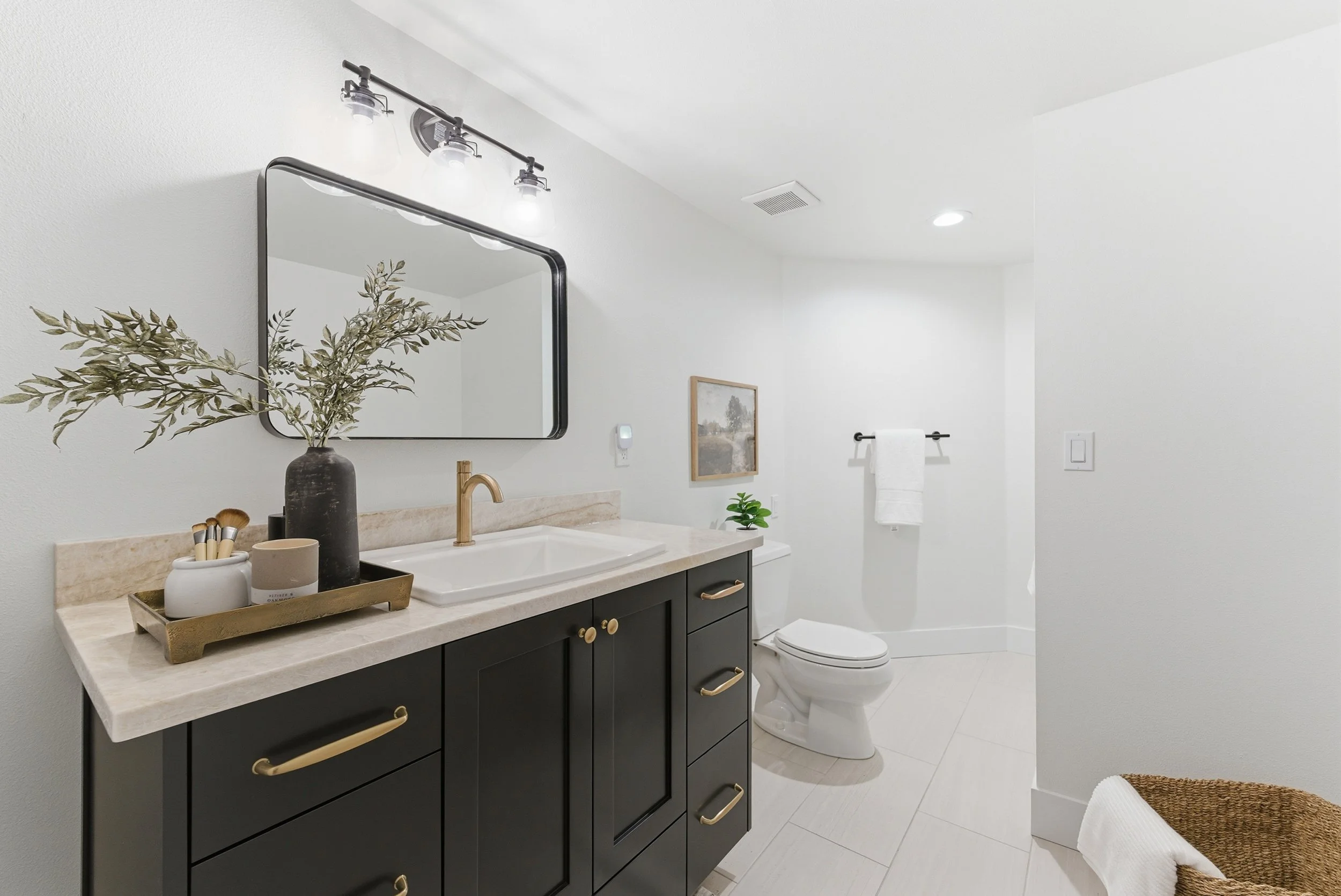 Jasmine Listing-56.jpg