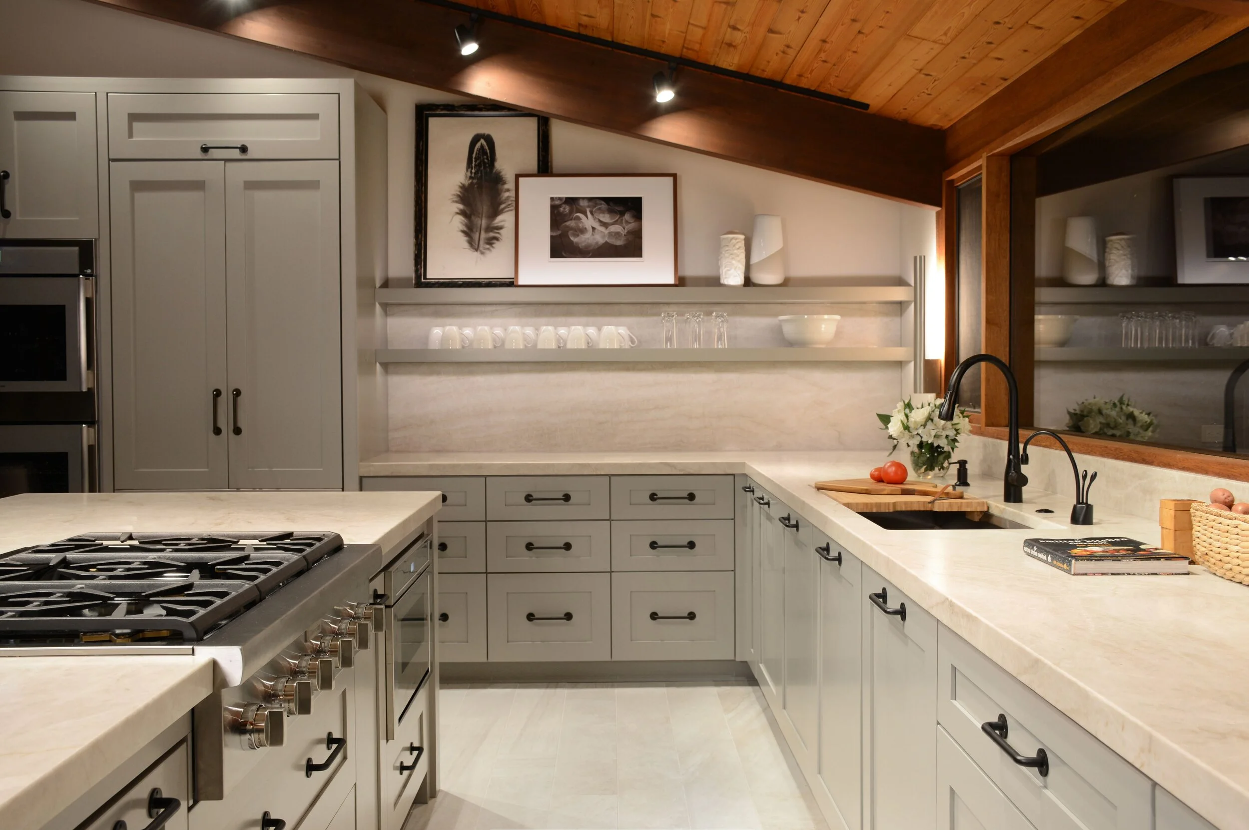 services kitchen.jpeg