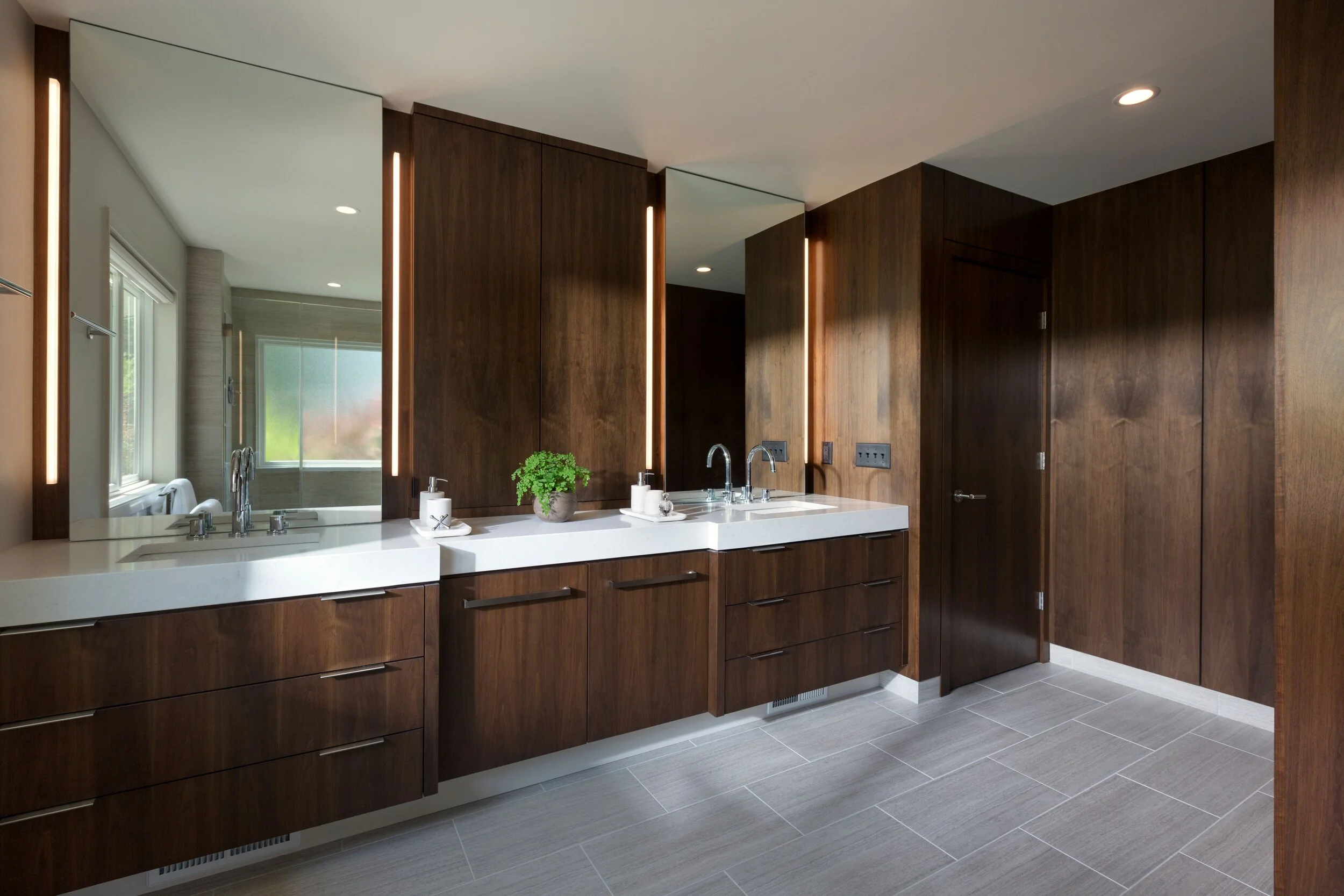 services bathroom.jpeg