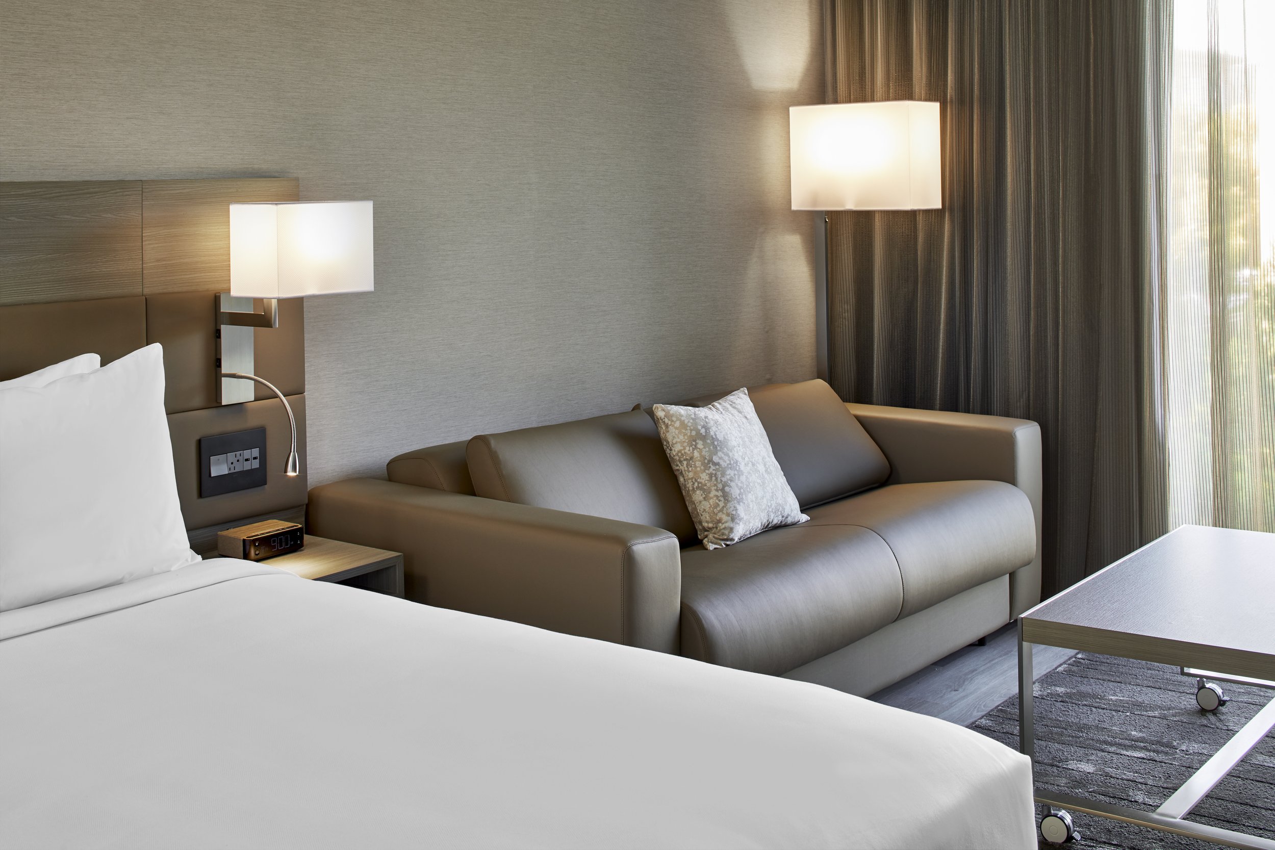 AC Hotel Durham-13-King_Extended2.jpg