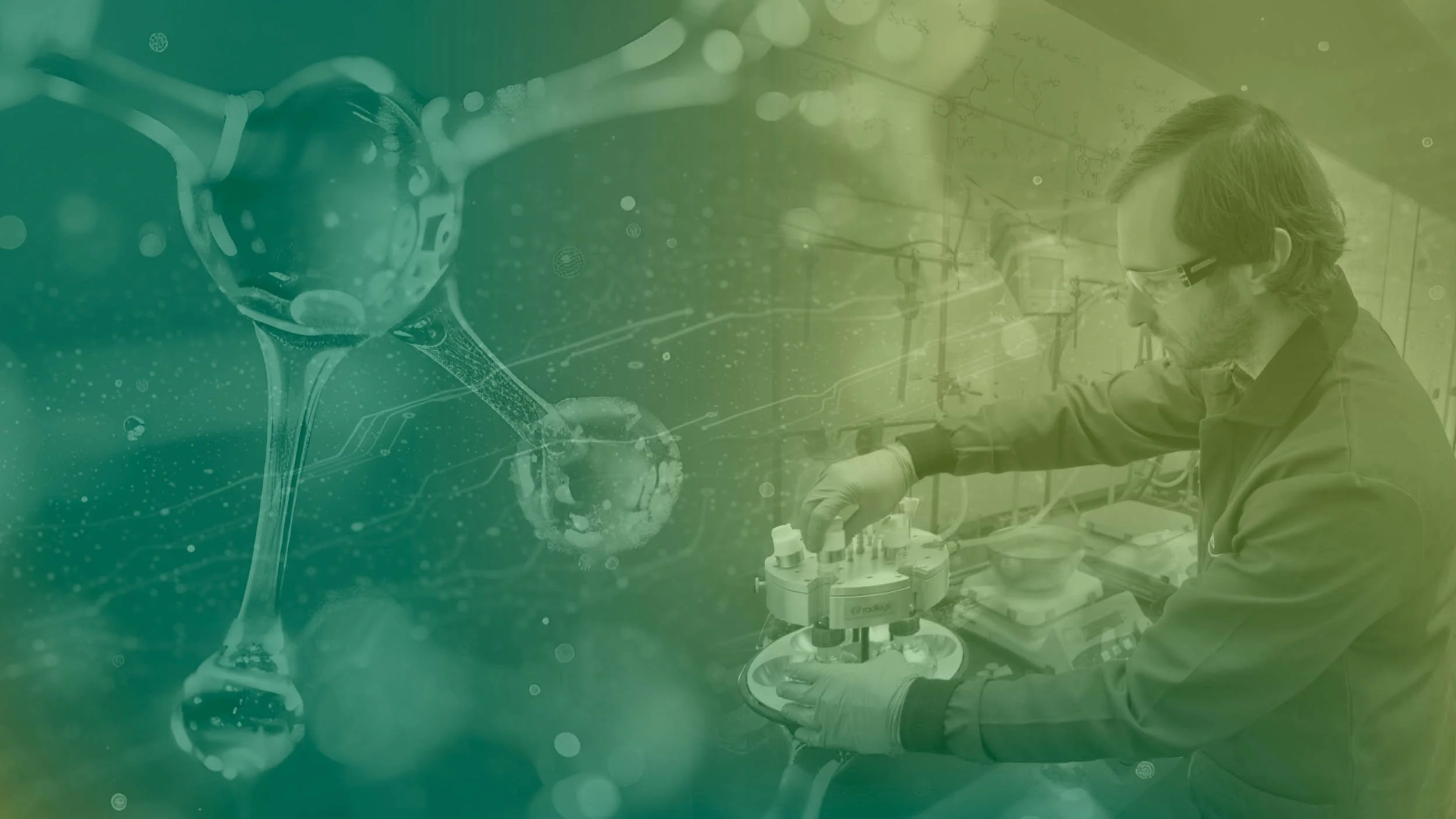 Usona Scientist with 3D science imagery