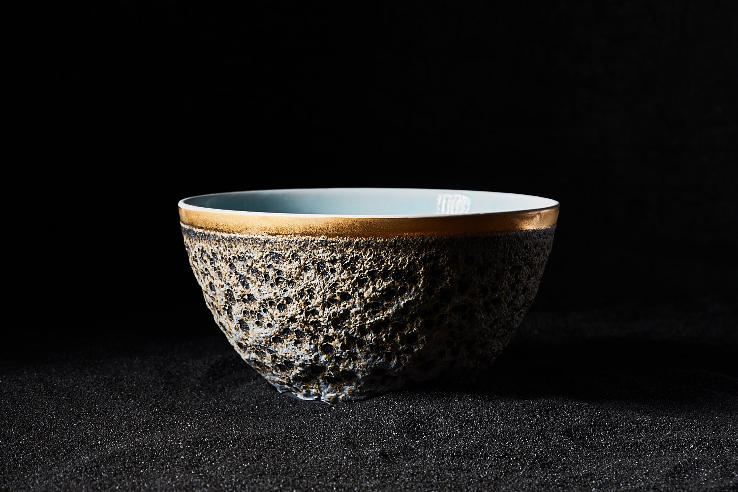 Adrian-Gonzalez-gold-volcanic-bowl.jpg