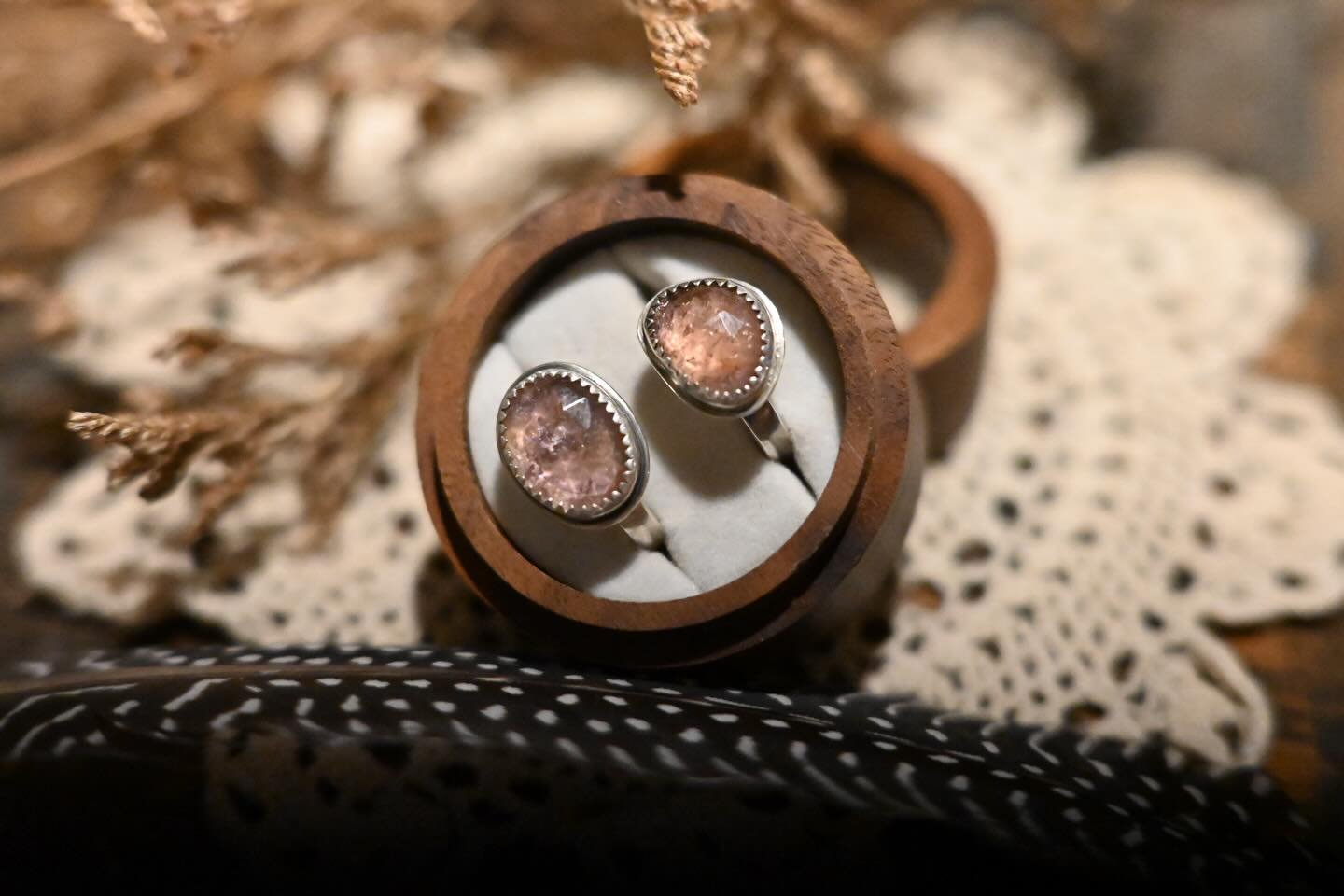 Visit me this weekend at the Venice craft festival. I have tons of new one of a kind pieces and a restock on all my moonstone best sellers! @artfestivals 
#metalsmith #bohojewellery #floridaartist #floridajeweler #bezelset