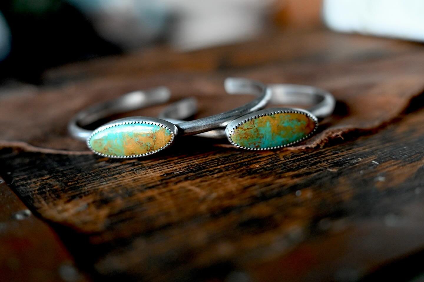I will be at the Dunedin farmers market this Friday 9-2. Also busy updating my website with new pieces daily. 

#metalsmithsofinstagram #turquoisecuff #roystonturquoise