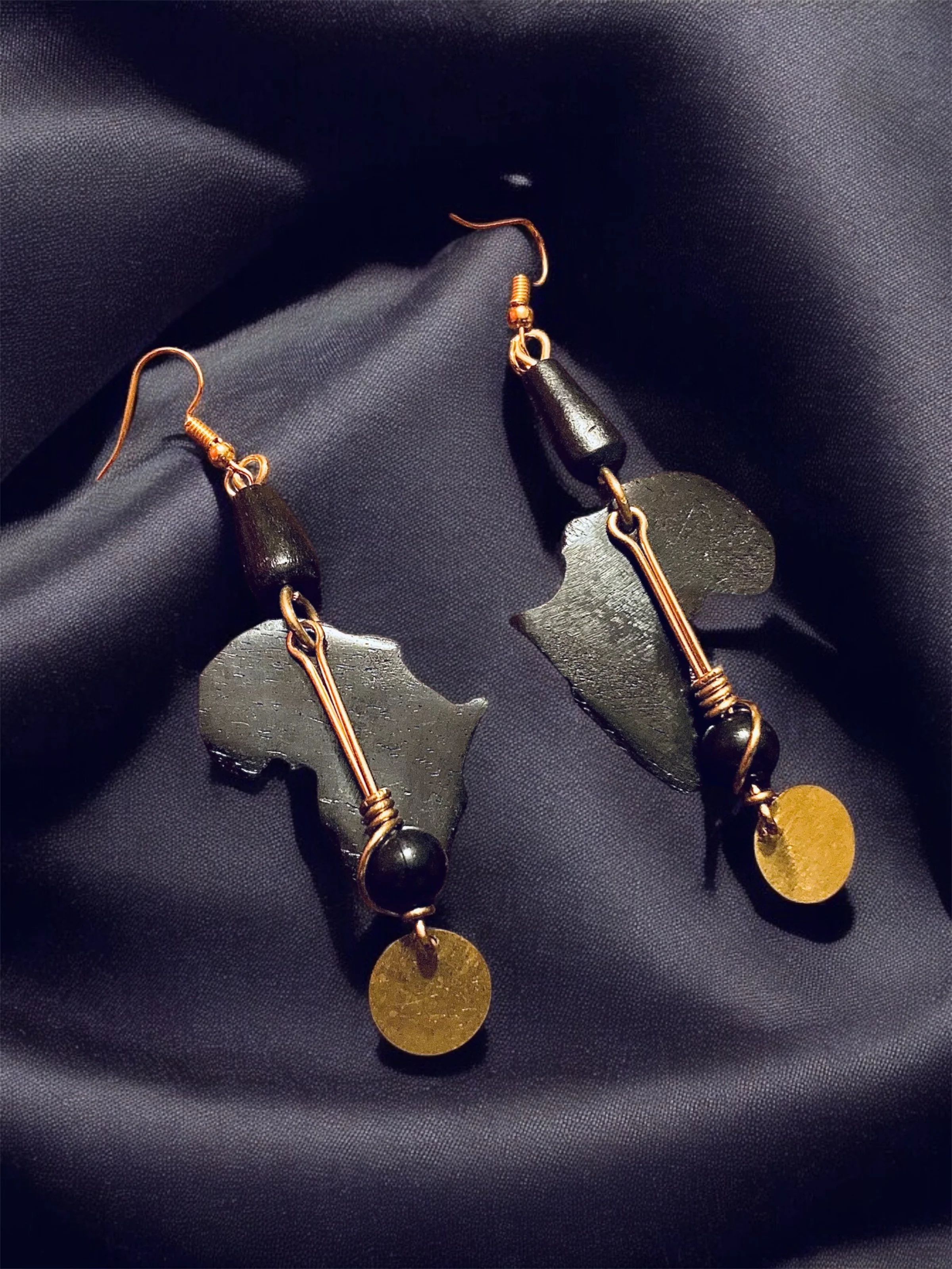 Africa shaped wooden ethnic earrings 1.1 - Style Me African