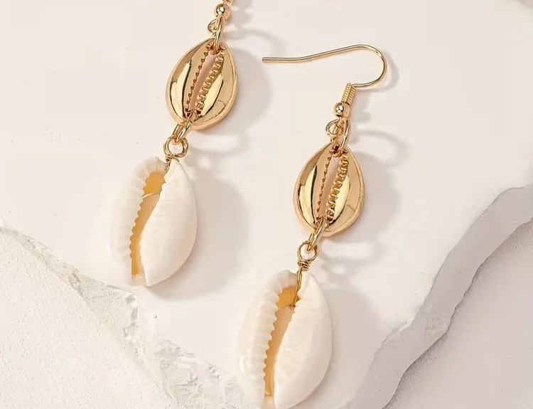 2pcs gold cowrie earrings 1.2 - Style Me African
