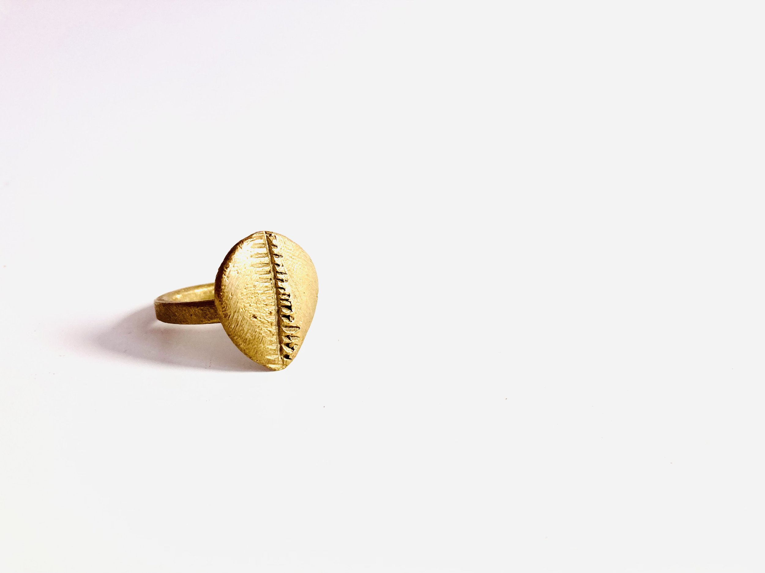 Brass cowrie ring 1.5 - Style Me African