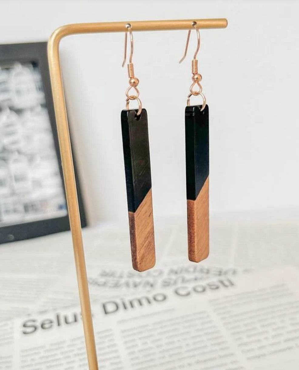 Wood and resin black earrings 1.1 - Style Me African