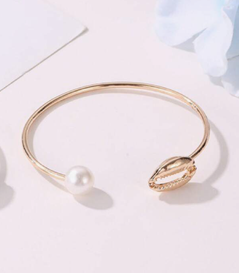 Gold cowrie pearl bangle 1.3 - Style Me African