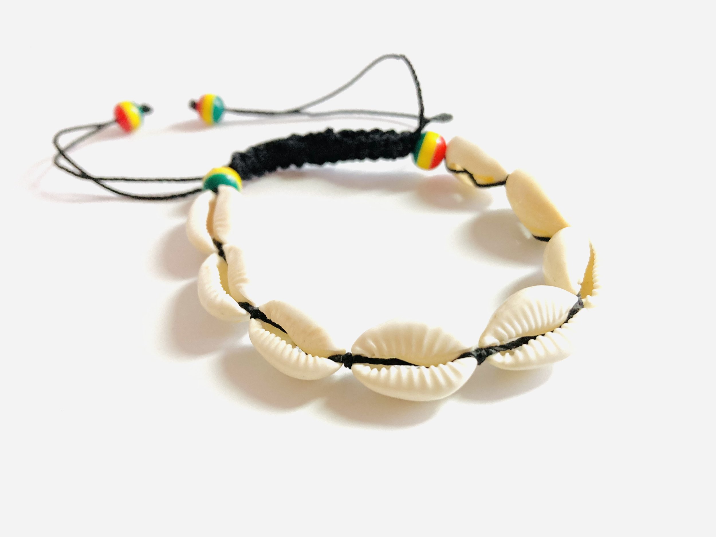 Adjustable unisex cowrie bracelet 1.1 - Style Me African
