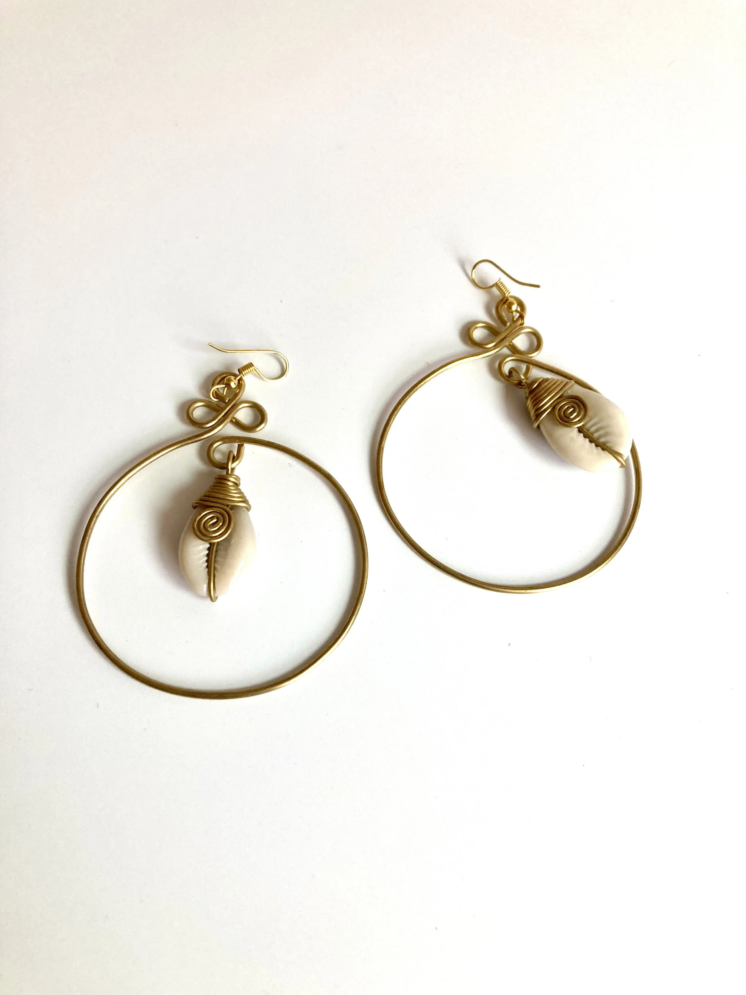 Cowrie pendant hoop earrings 1.2 - Style Me African